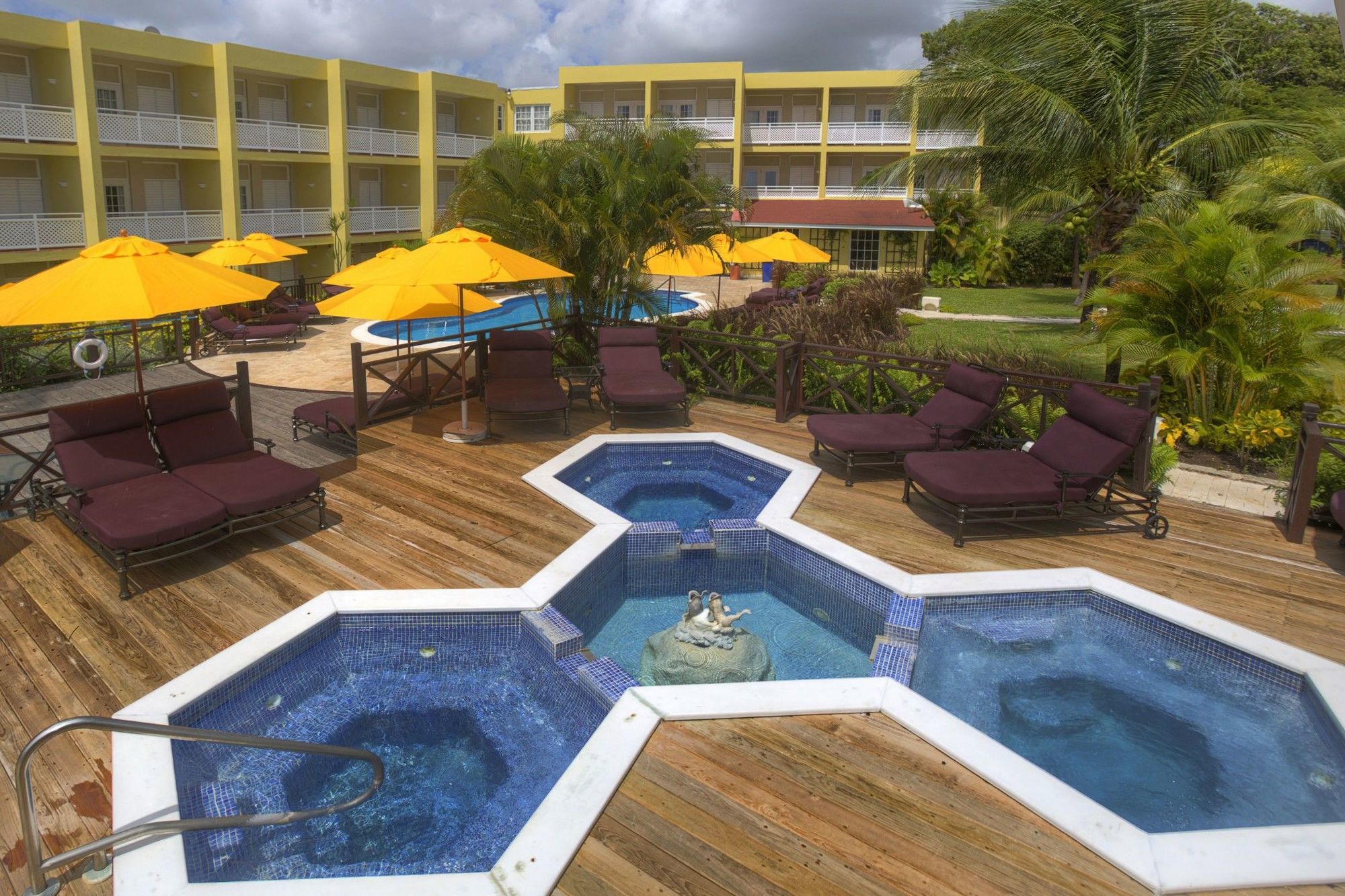 Sea Breeze Beach House All Inclusive By Ocean Hotels Крайст-Черч Экстерьер фото